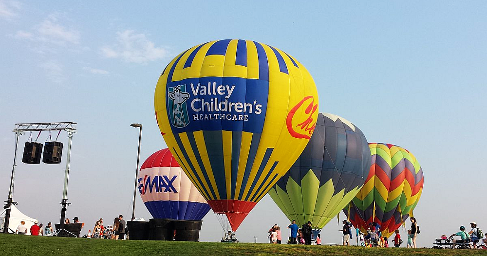 Cheers Balloon with Banner for Valley Children's Healthcare - © Cheers Over California, Inc